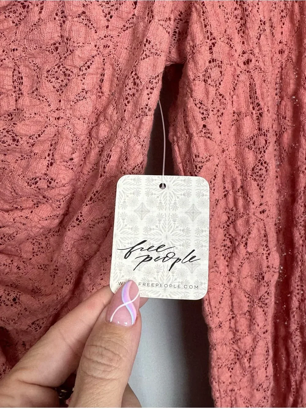 FREE PEOPLE | NEW Ruched Lace-Texture Coral Tie-Front Top Women’s Size Small